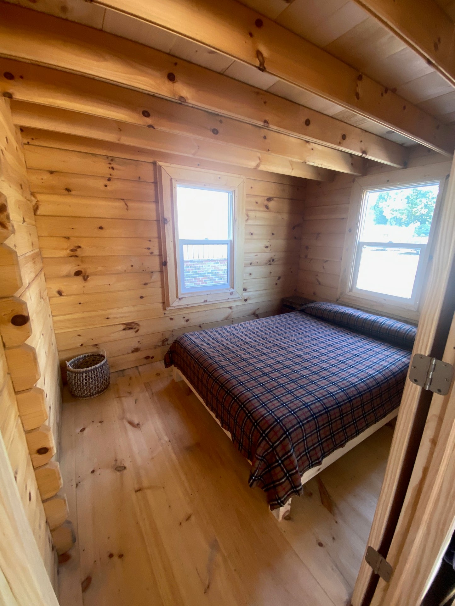 DIY Recreational Cabin Kit 16ftx16ft & Porch