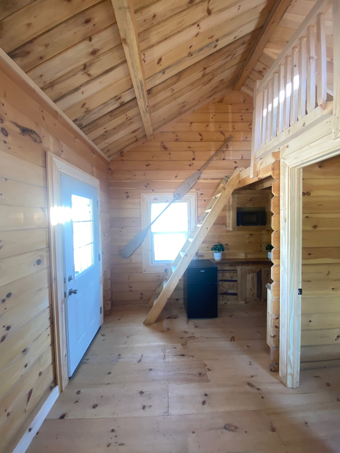DIY Recreational Cabin Kit 16ftx16ft & Porch